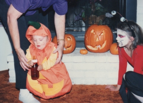 Lisa-Pumpkin-1st-halloween-cd673e5f30e96b4be22d743940c2c0f1